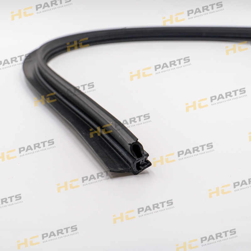 Уплотнитель заднего стекла JCB P21-3CX 4CX AZERI PARTS